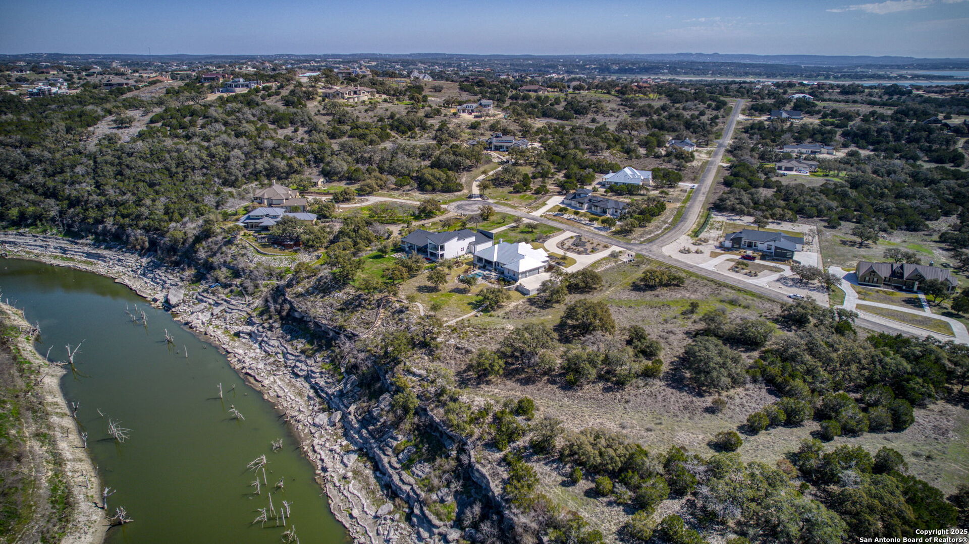 main property photo 35