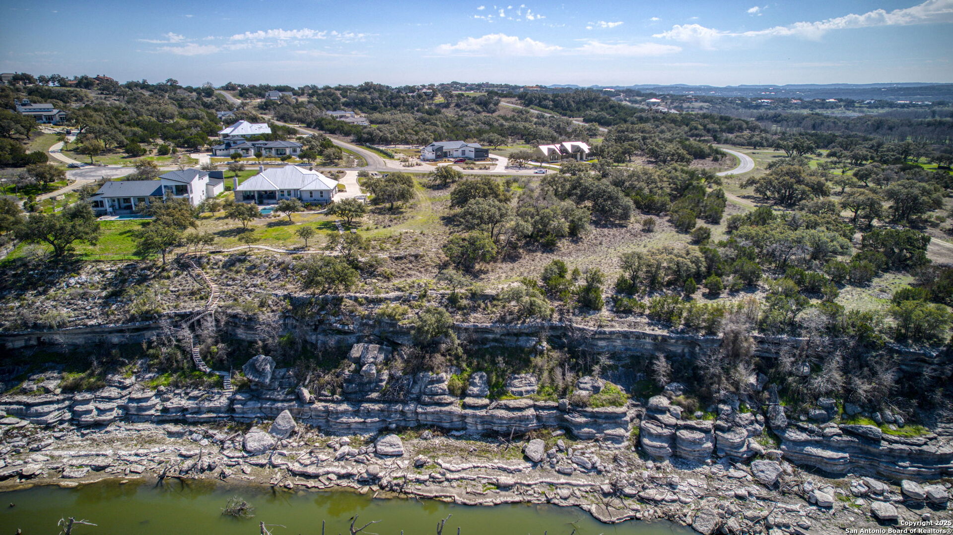 main property photo 45