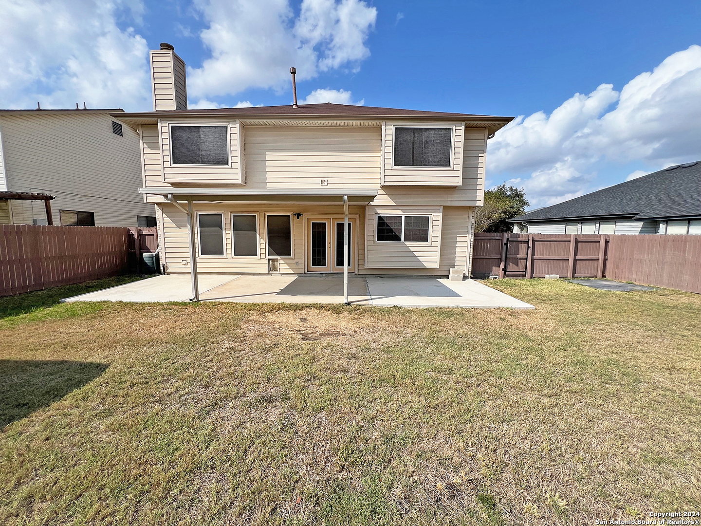main property photo 34