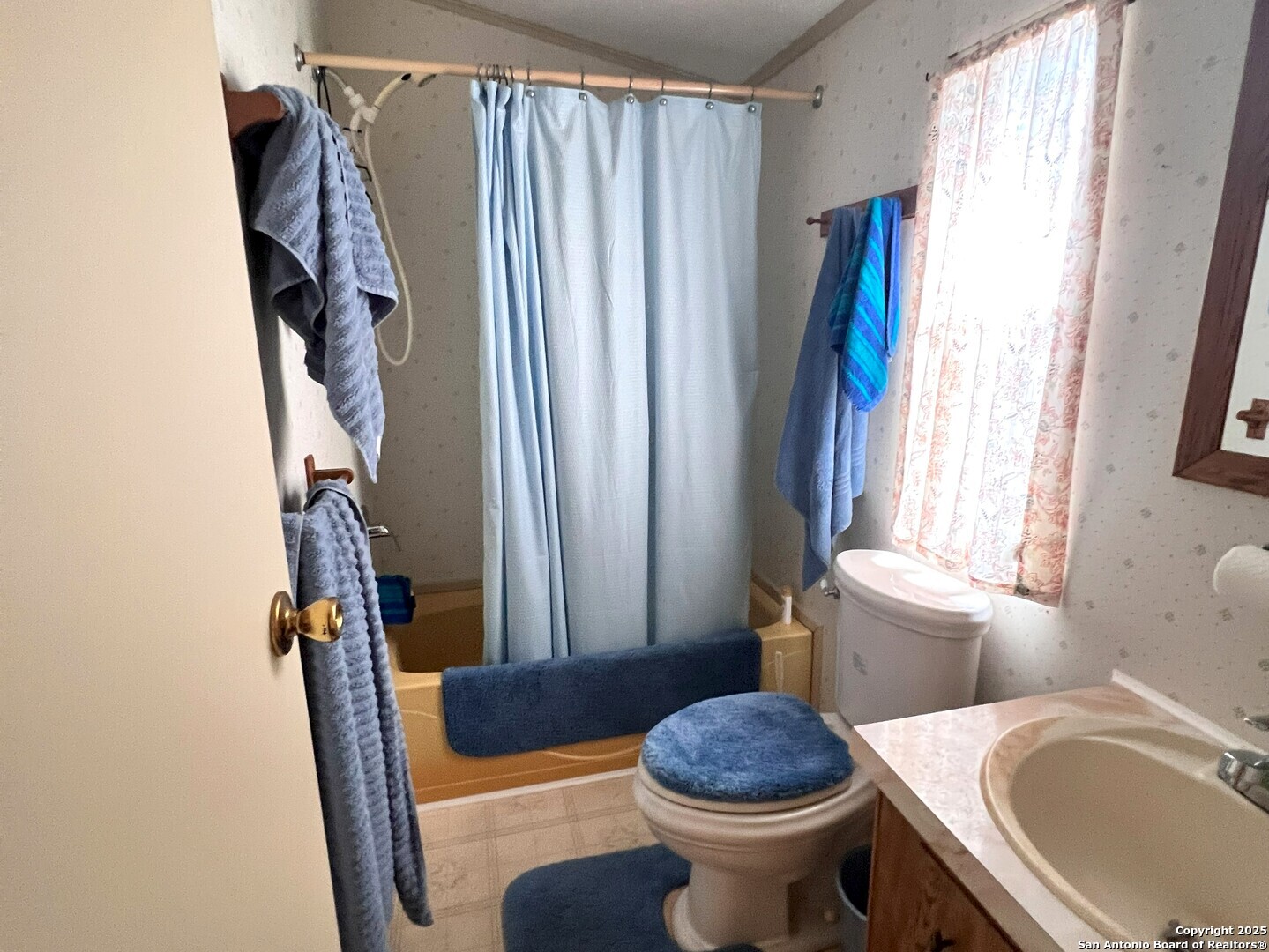 property viewer photo 12
