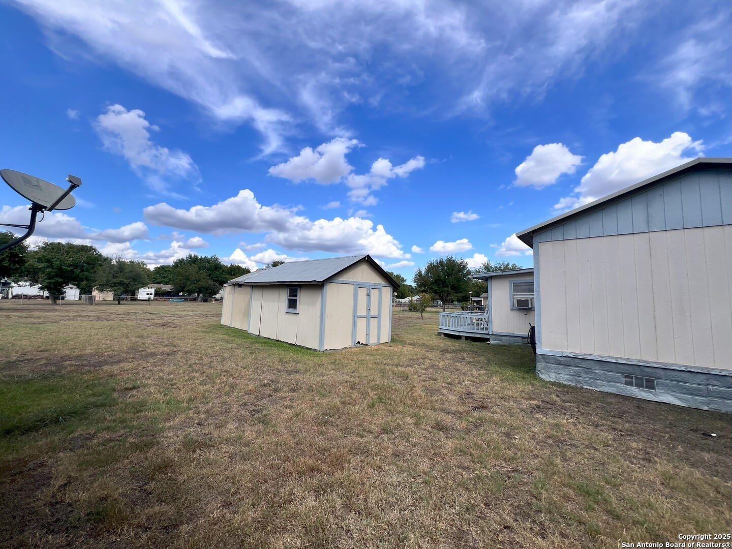 property viewer photo 13