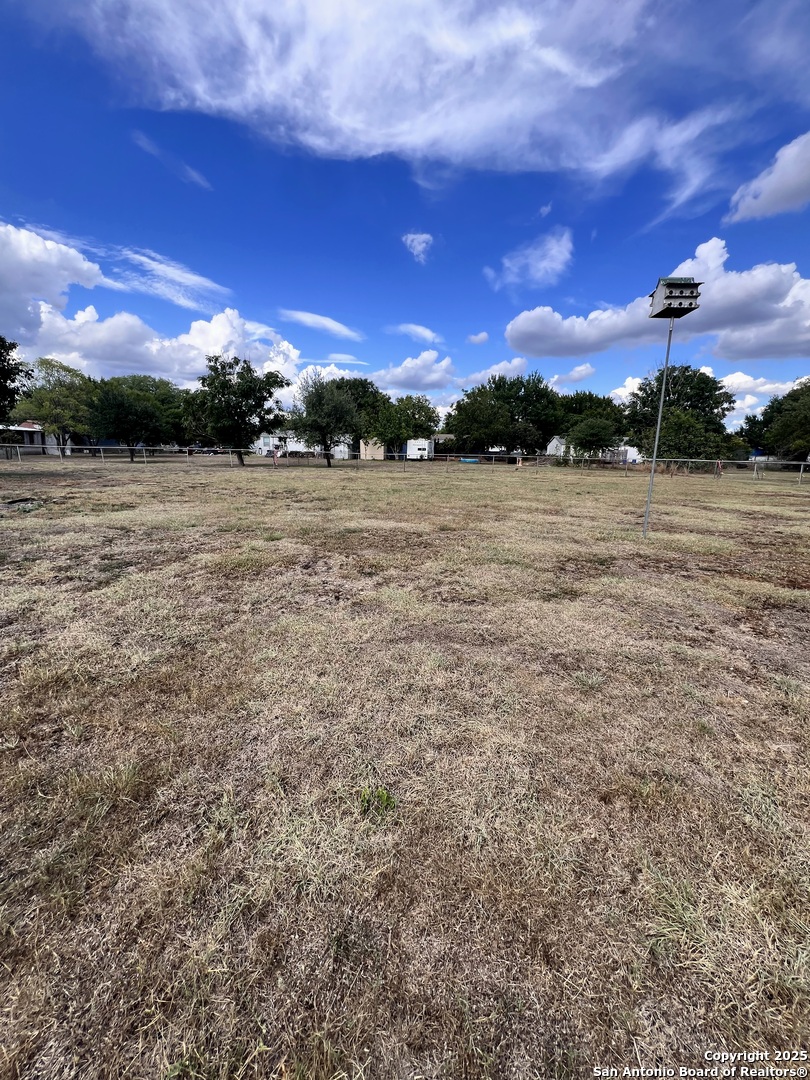property viewer photo 17