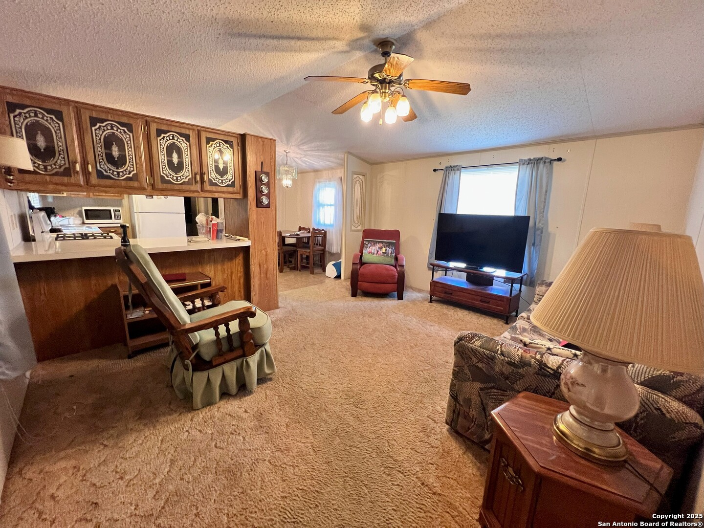 property viewer photo 3
