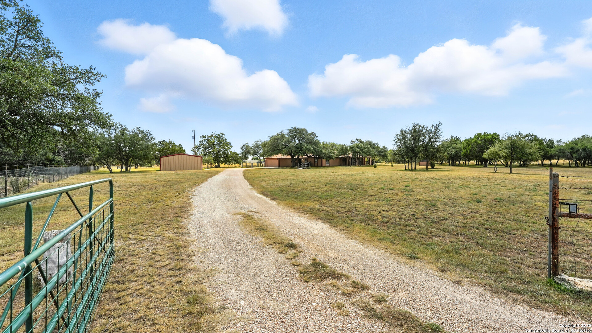 main property photo 44