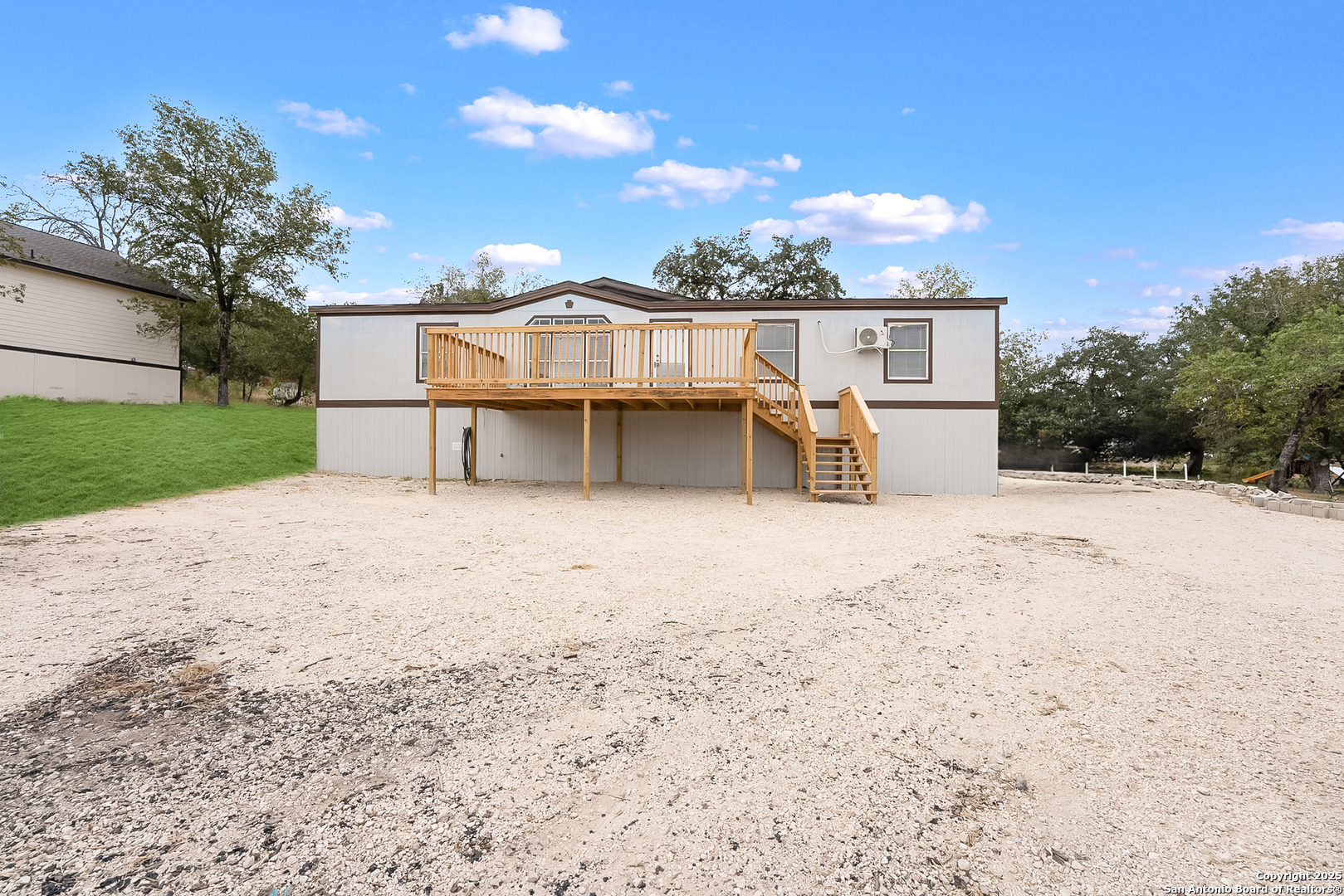 main property photo 12