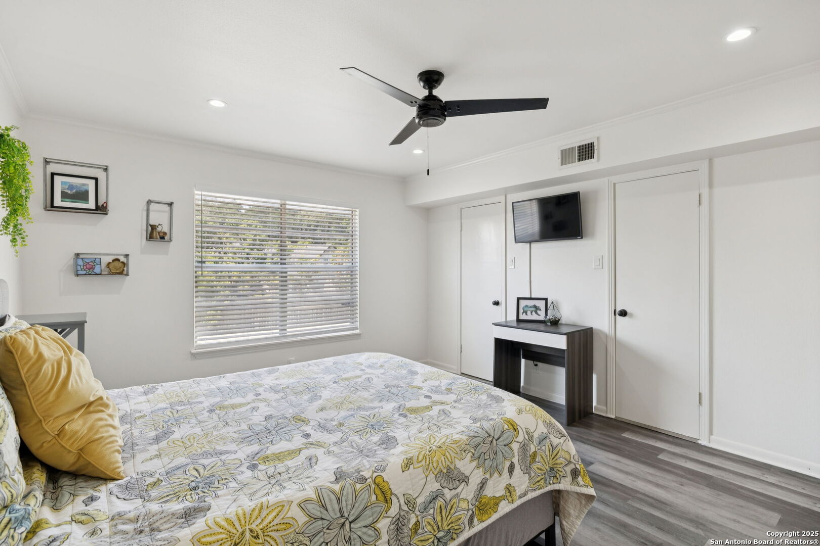 property viewer photo 34