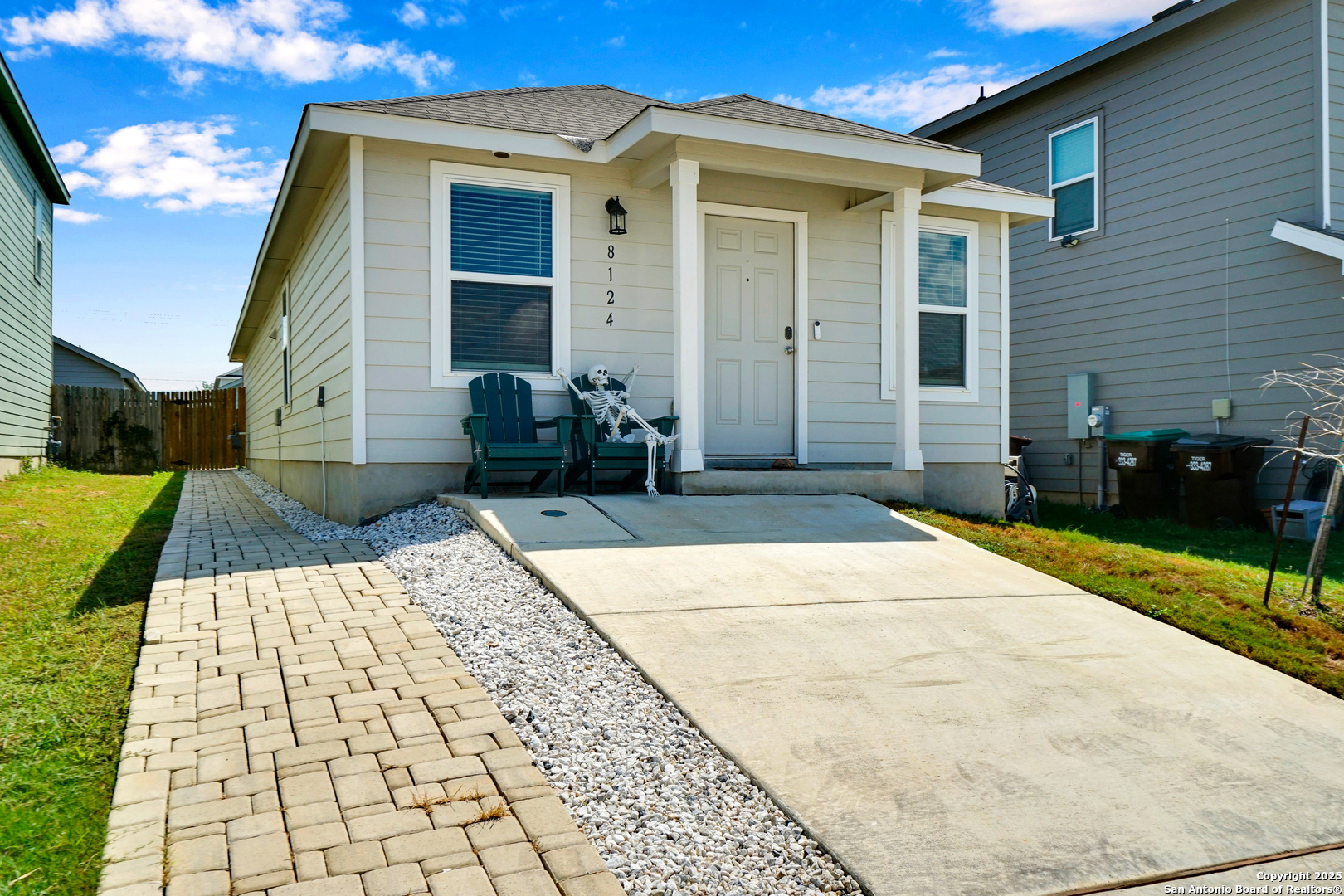 property viewer photo 1