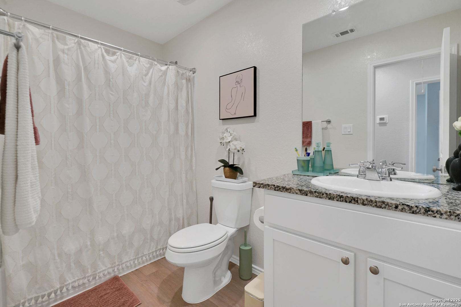 property viewer photo 14