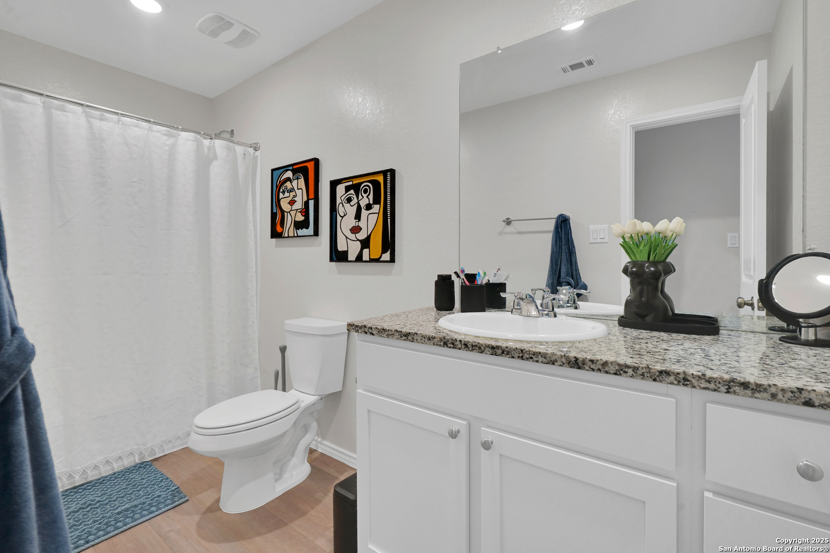 property viewer photo 18