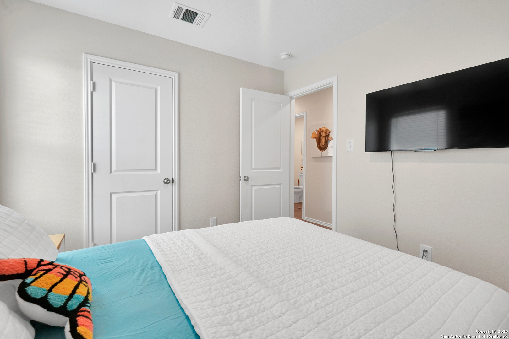 property viewer photo 20