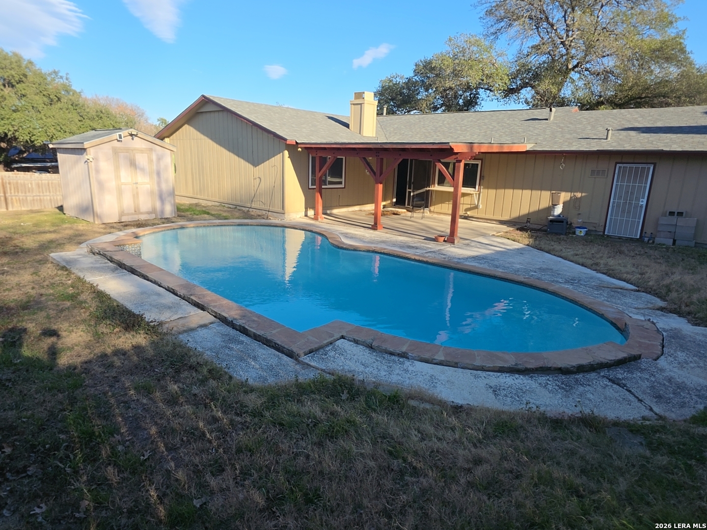 main property photo 12