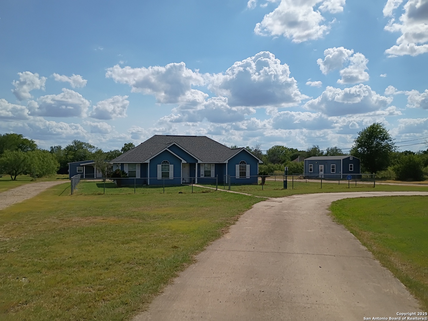 property viewer photo 1