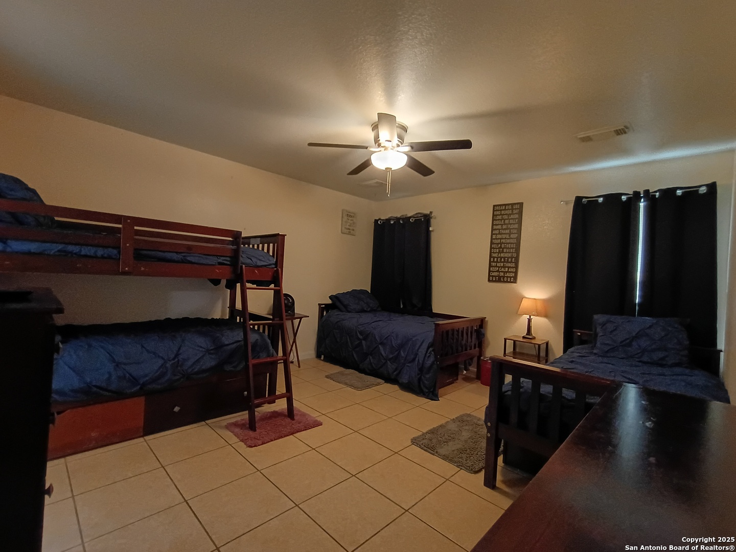 property viewer photo 13