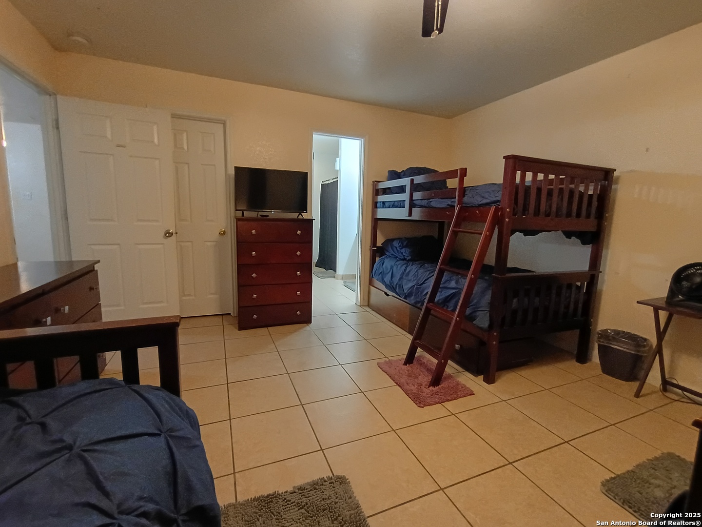 property viewer photo 14