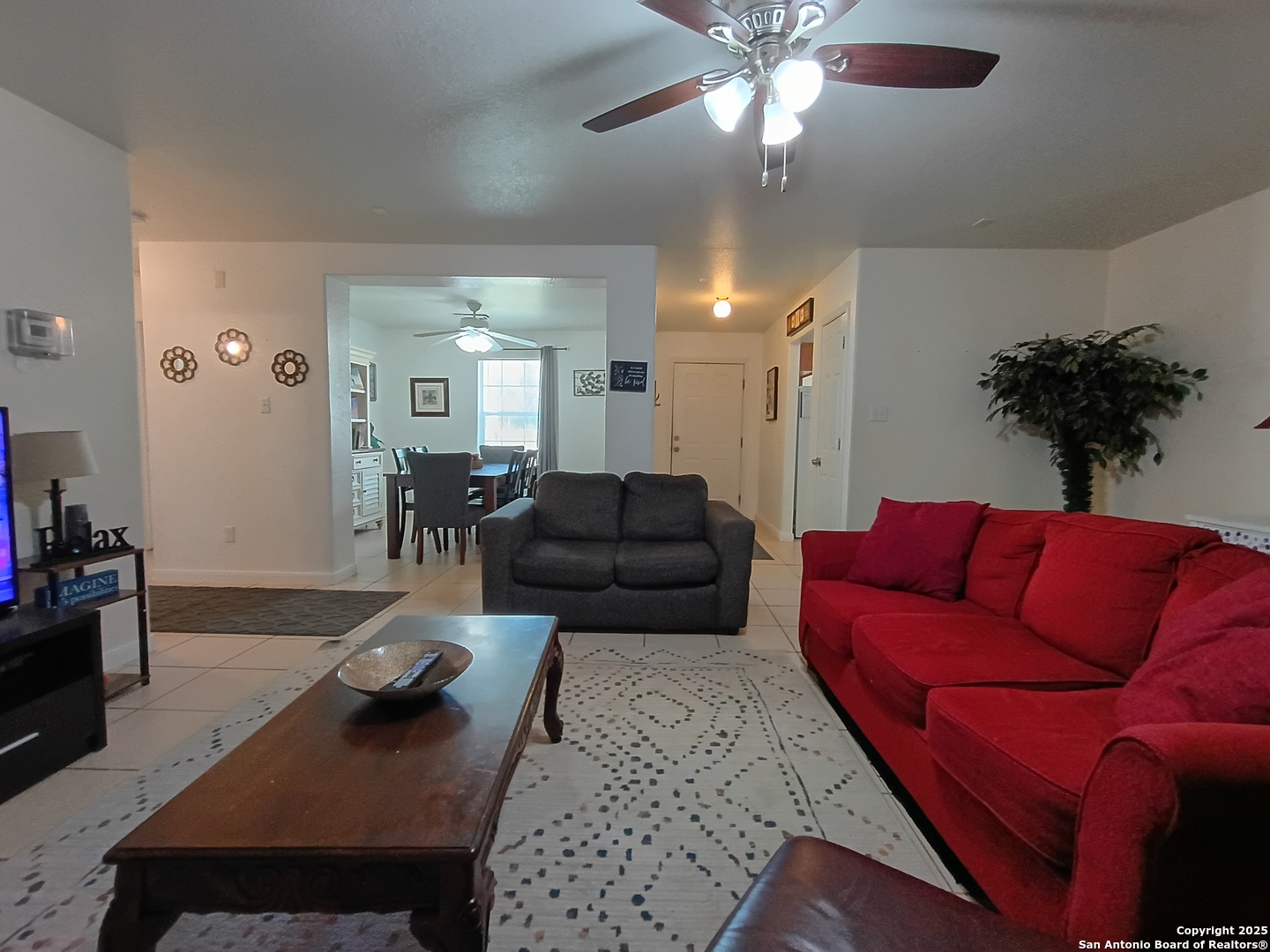 property viewer photo 16