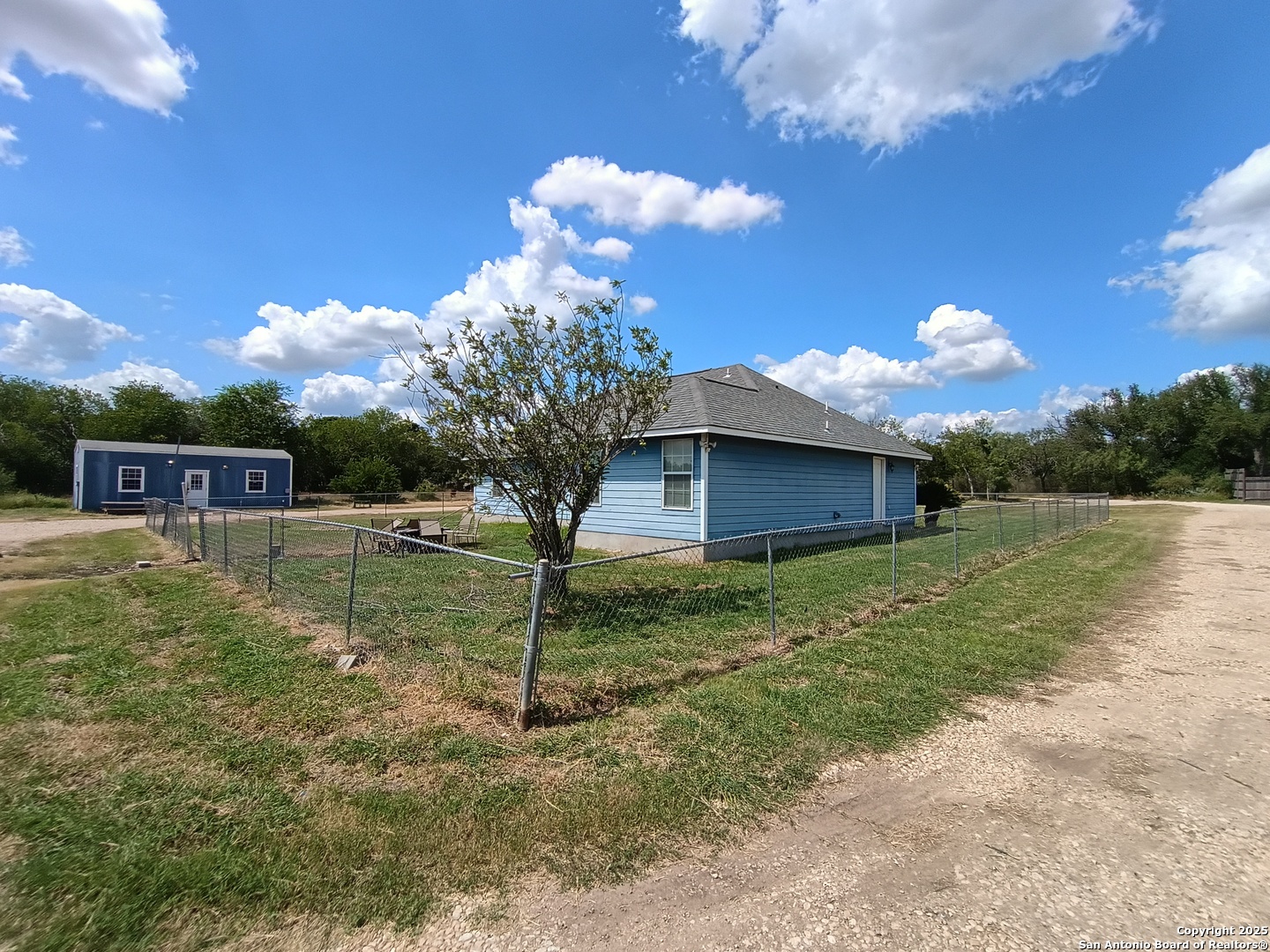 property viewer photo 39