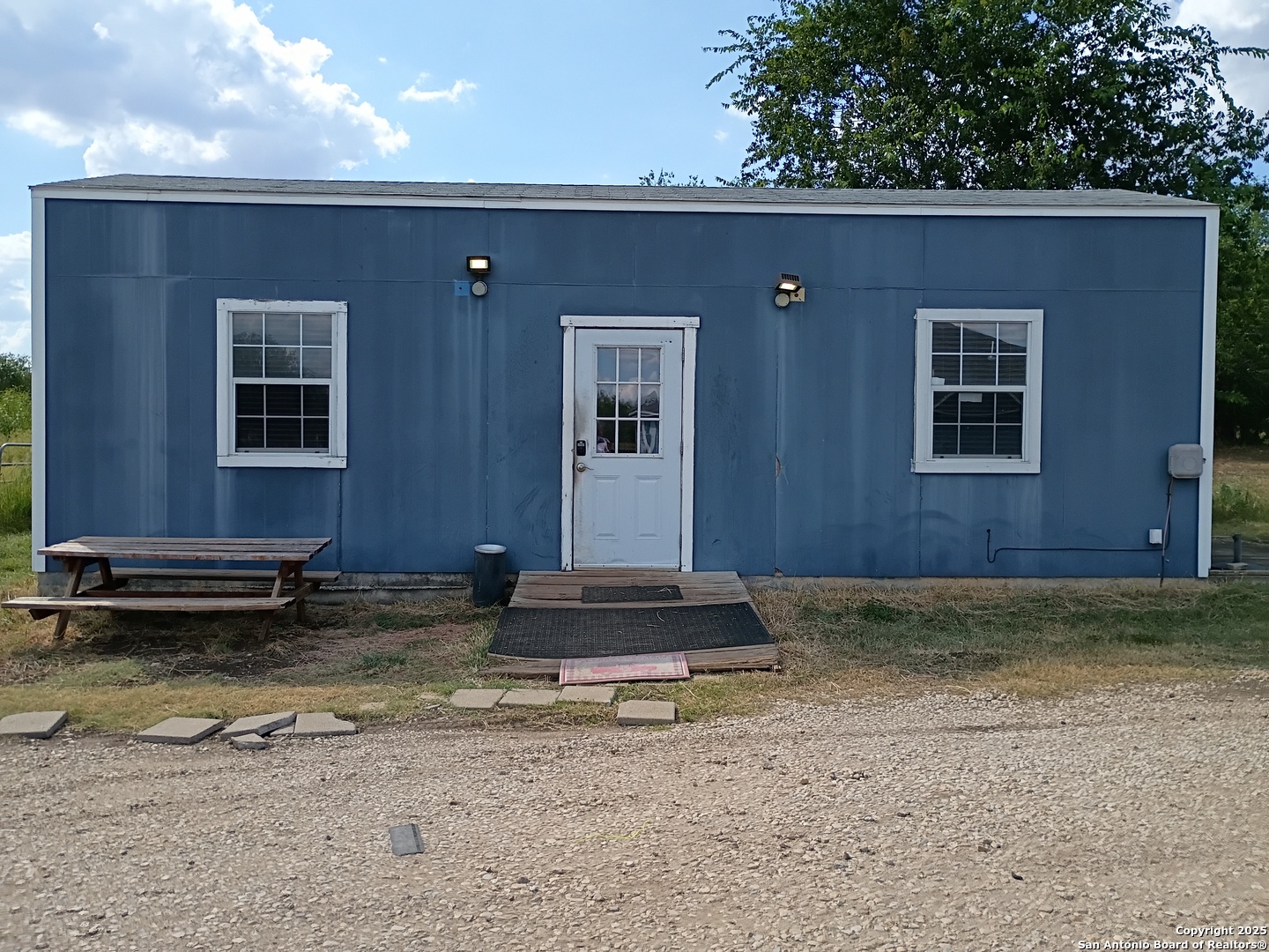 property viewer photo 42