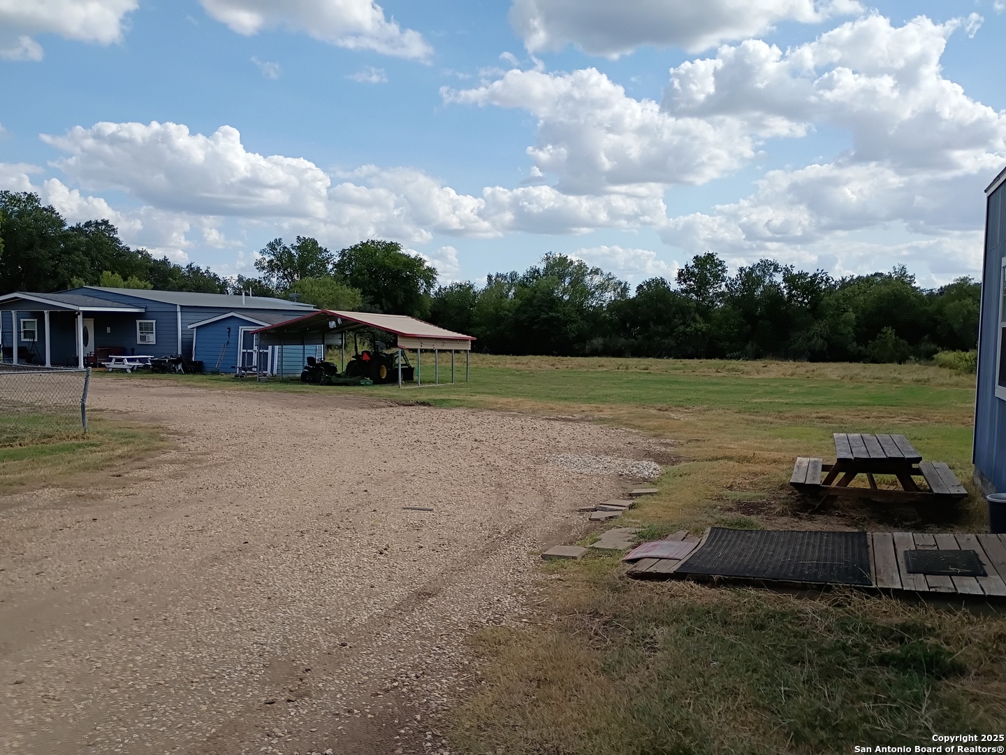 property viewer photo 46