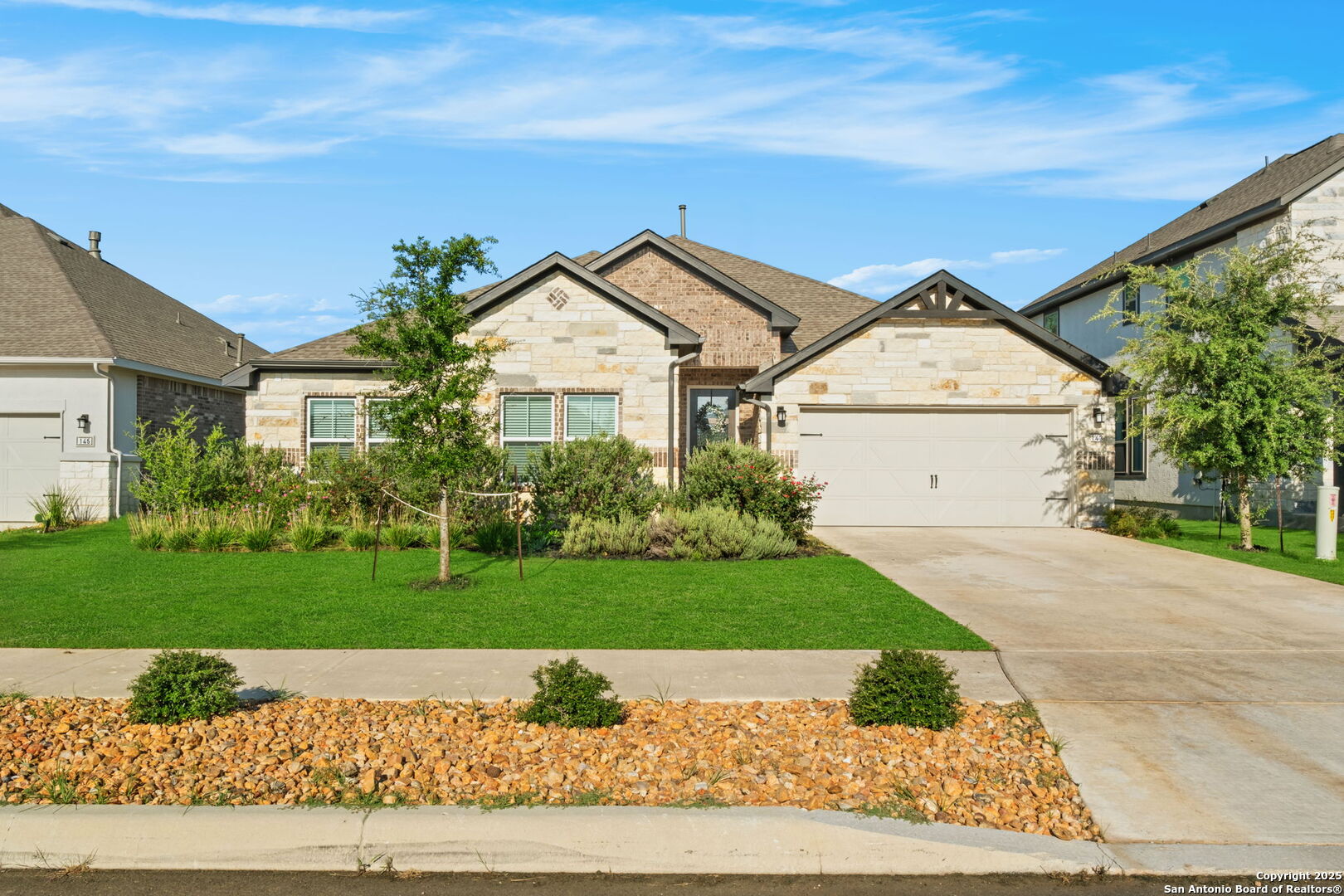 main property photo 0