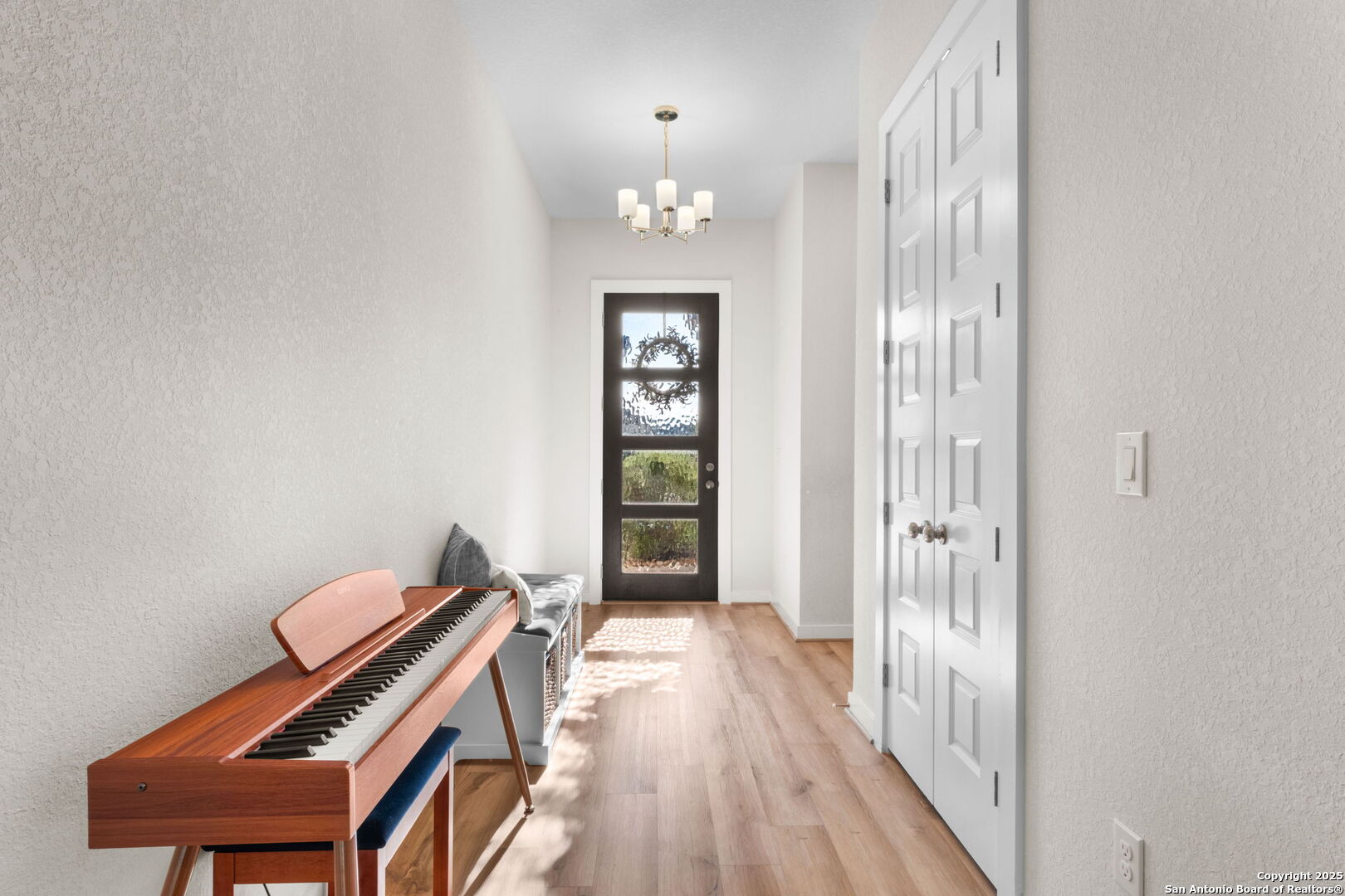 property viewer photo 1