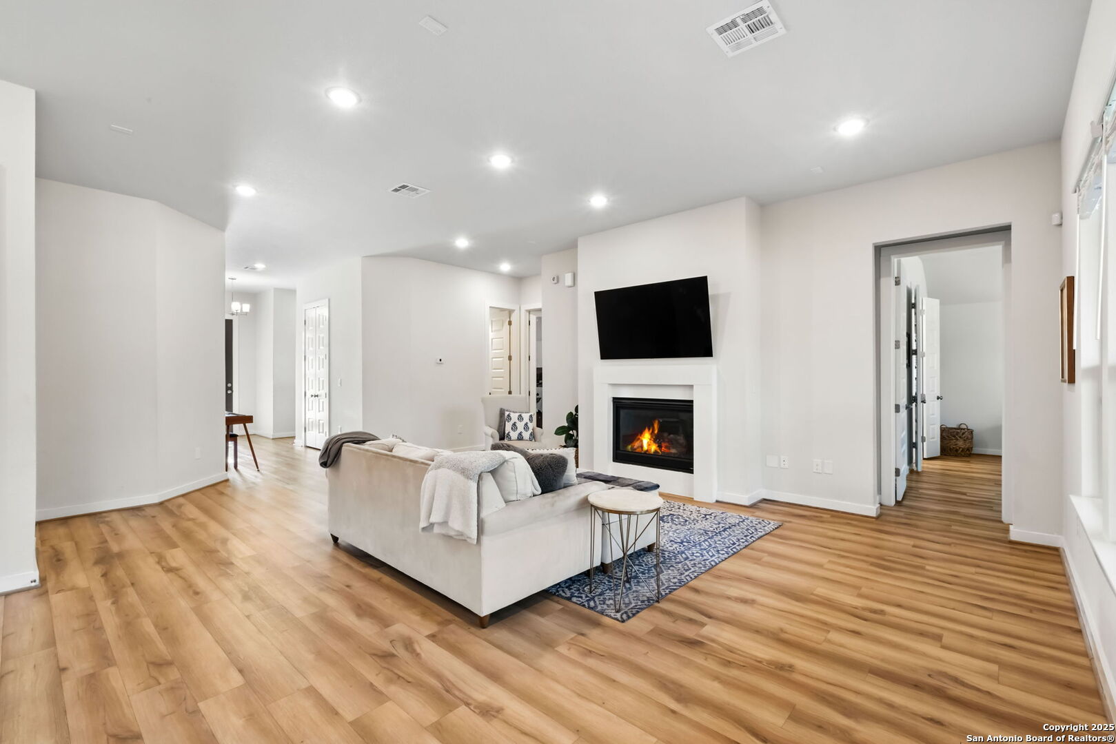 property viewer photo 11