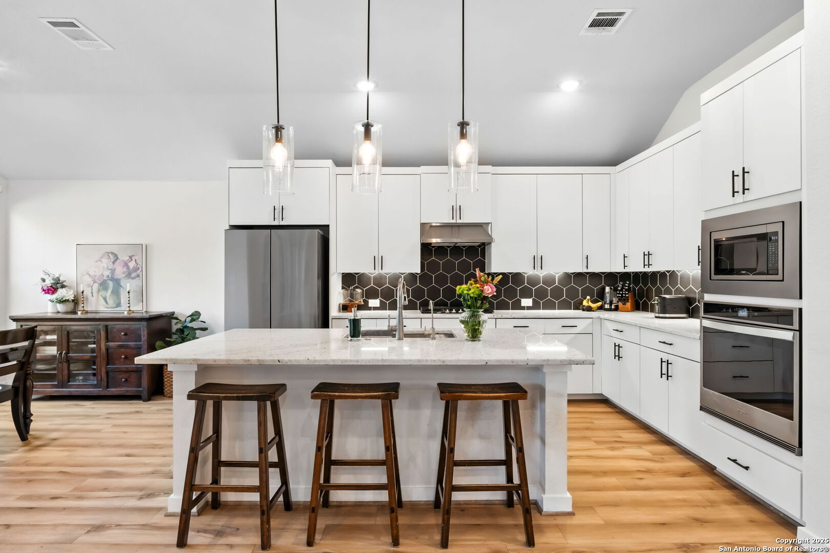 property viewer photo 13