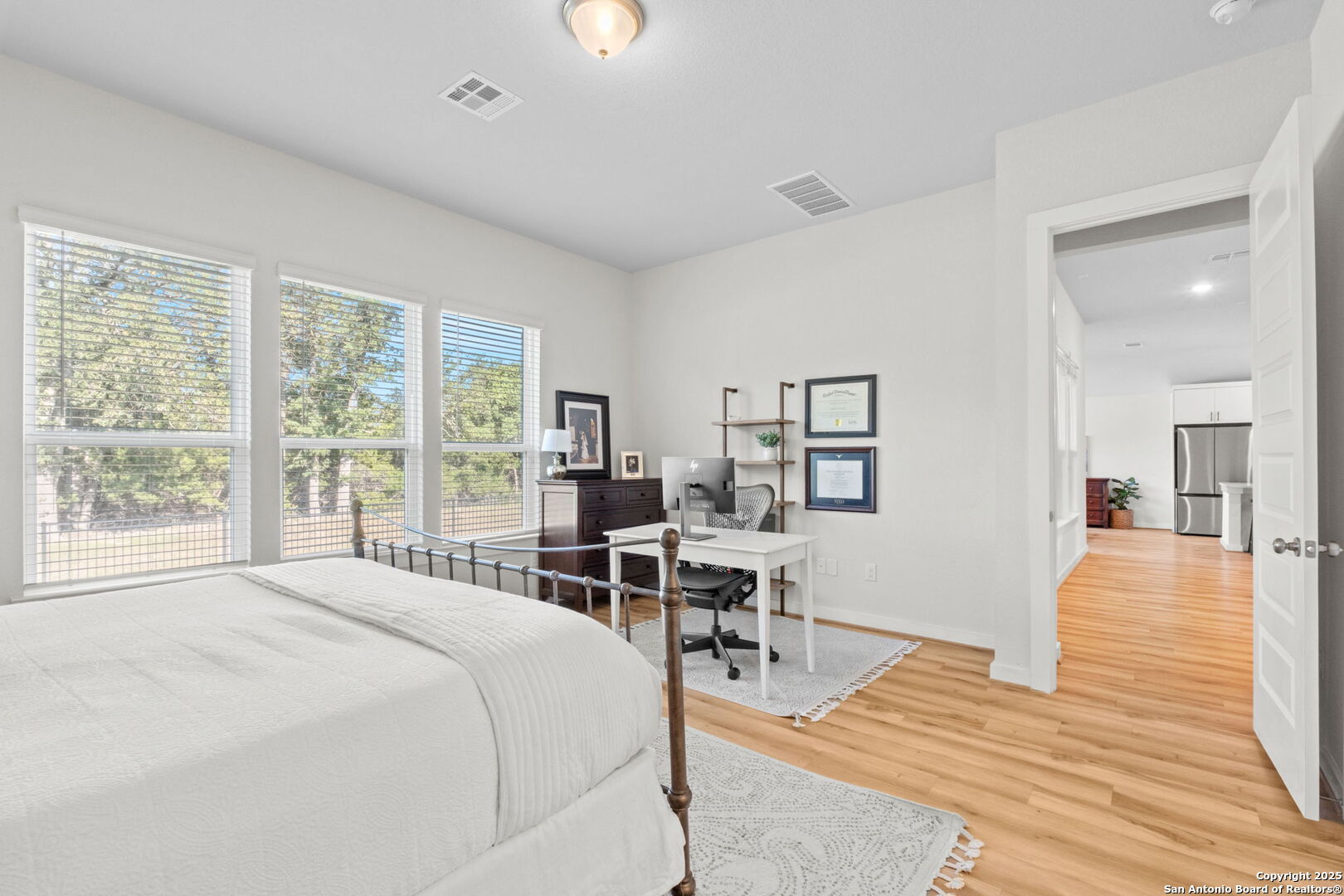 property viewer photo 21