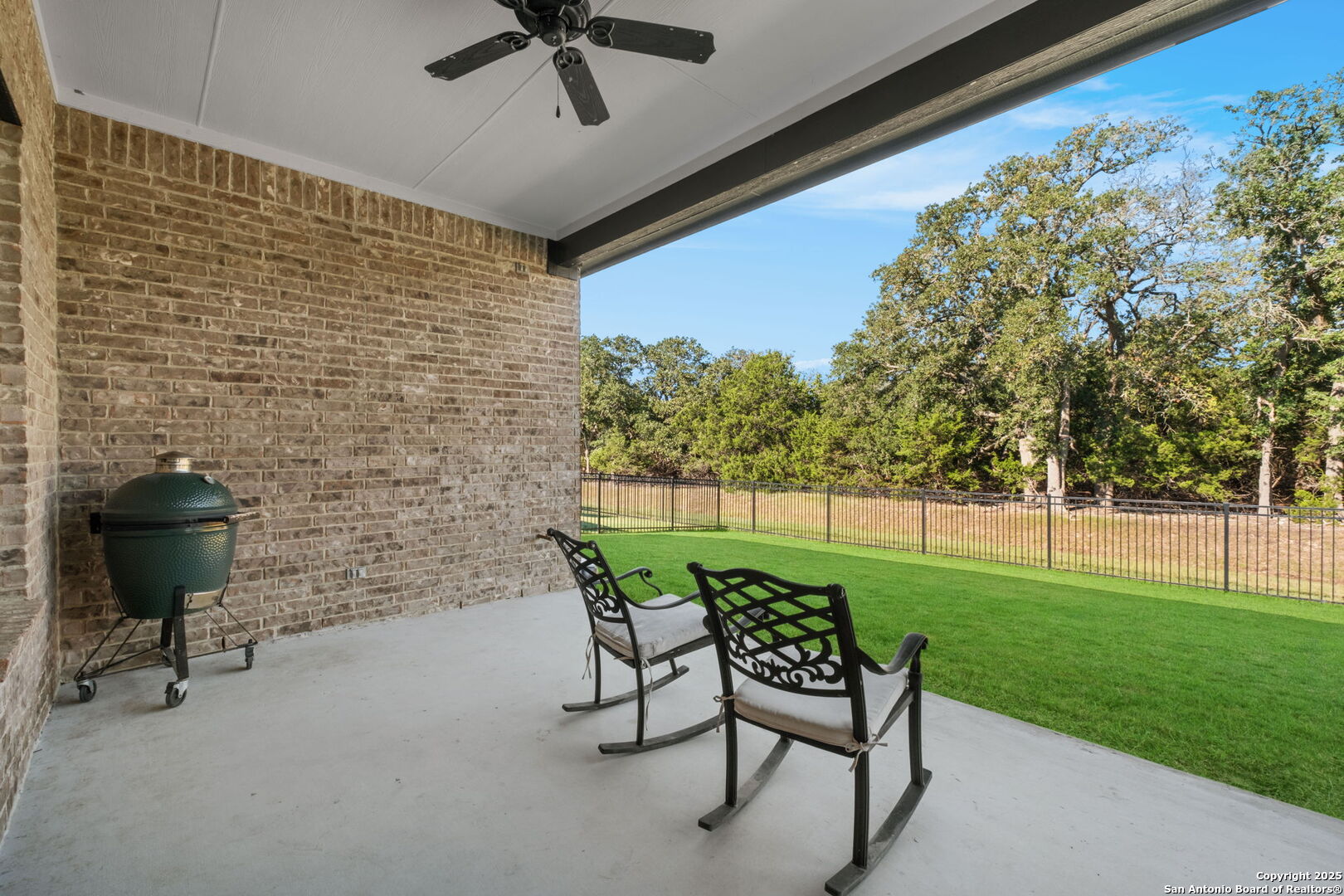 property viewer photo 23