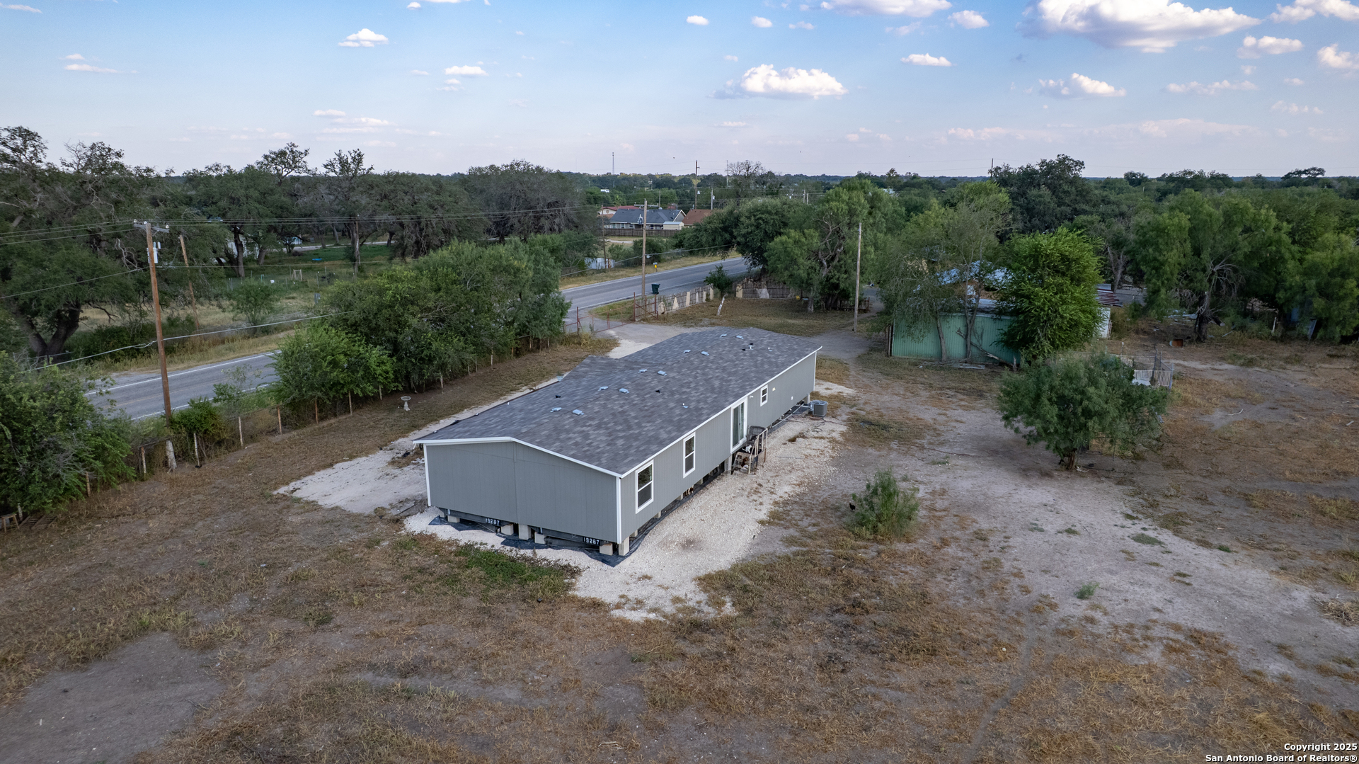main property photo 46