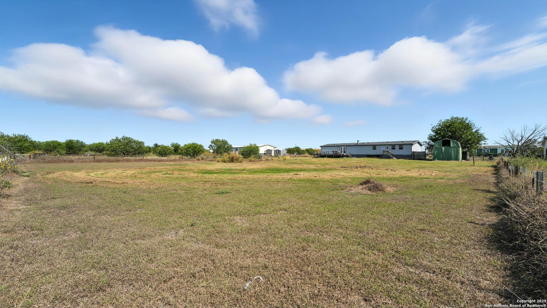 main property photo 26