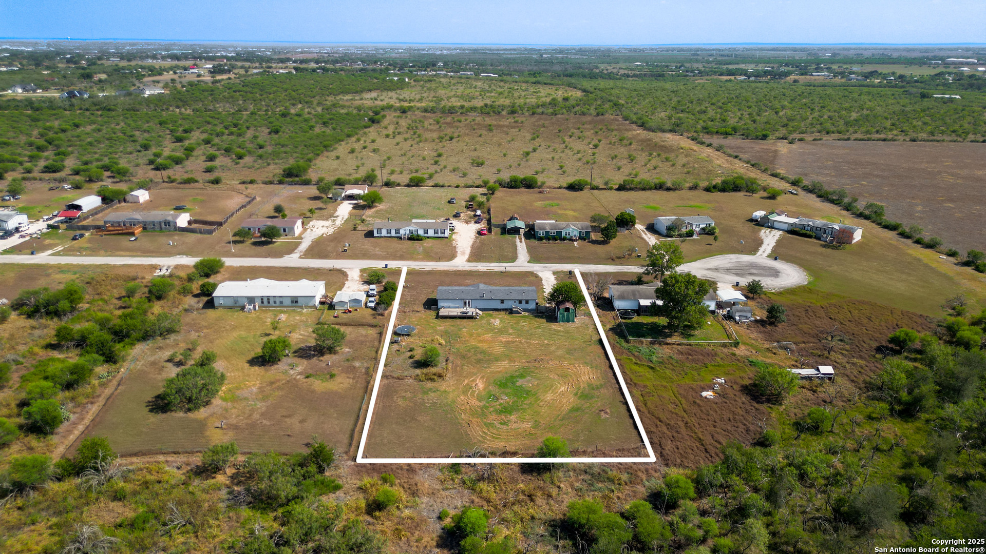 main property photo 4