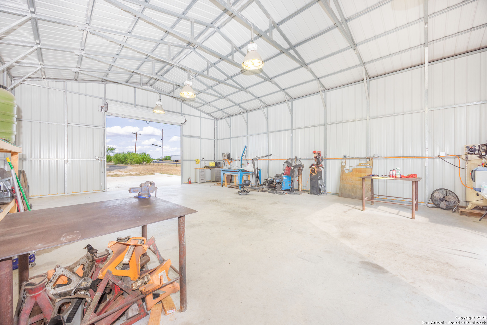 main property photo 6
