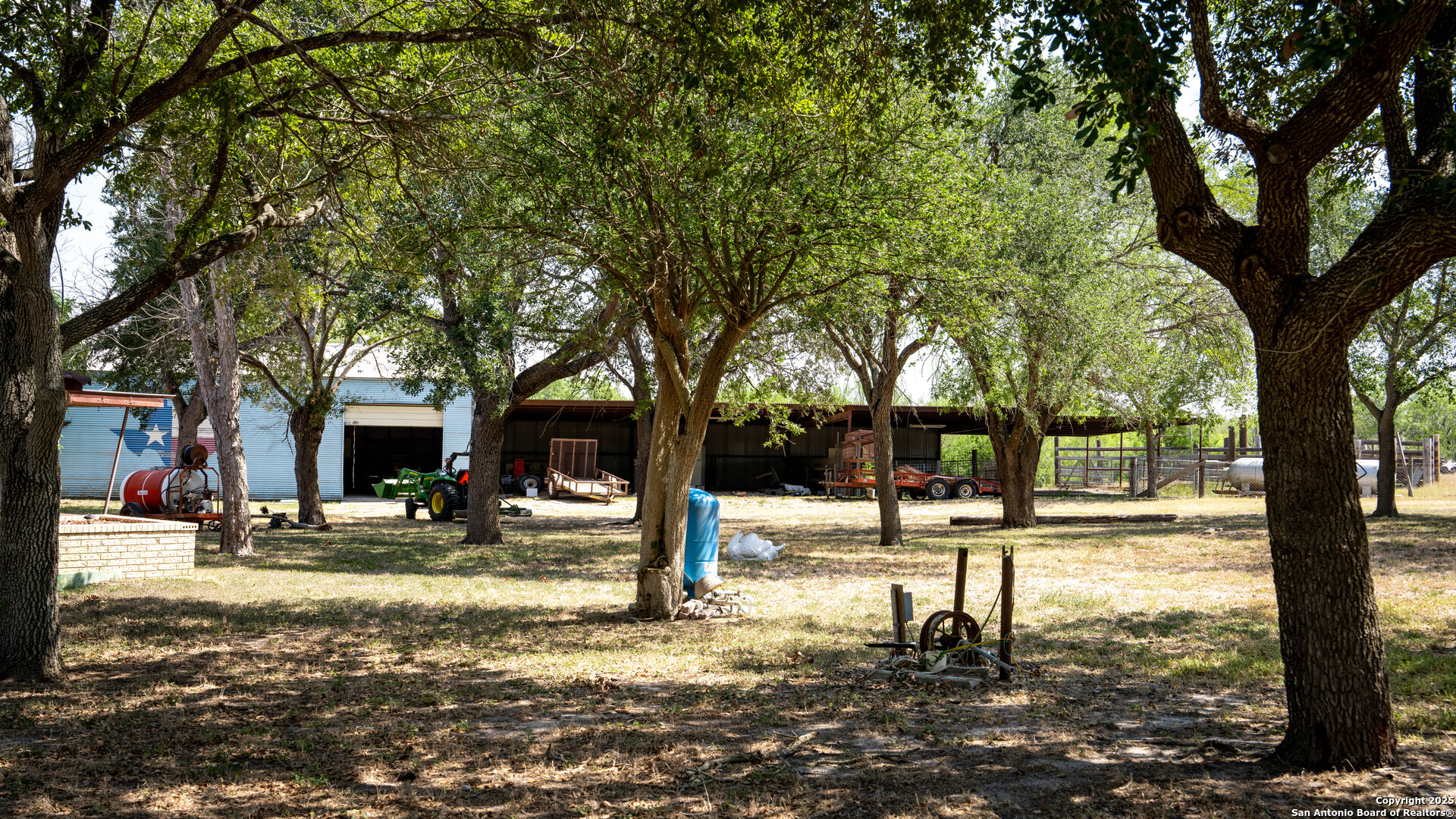main property photo 26