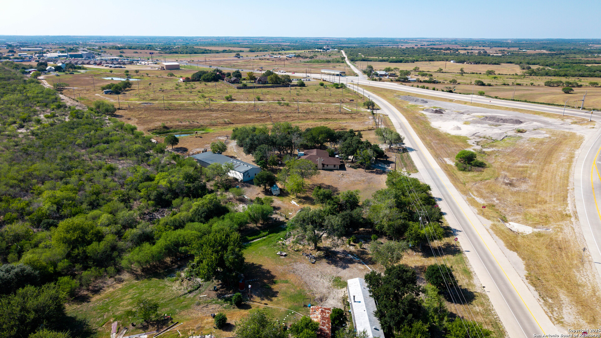 main property photo 37