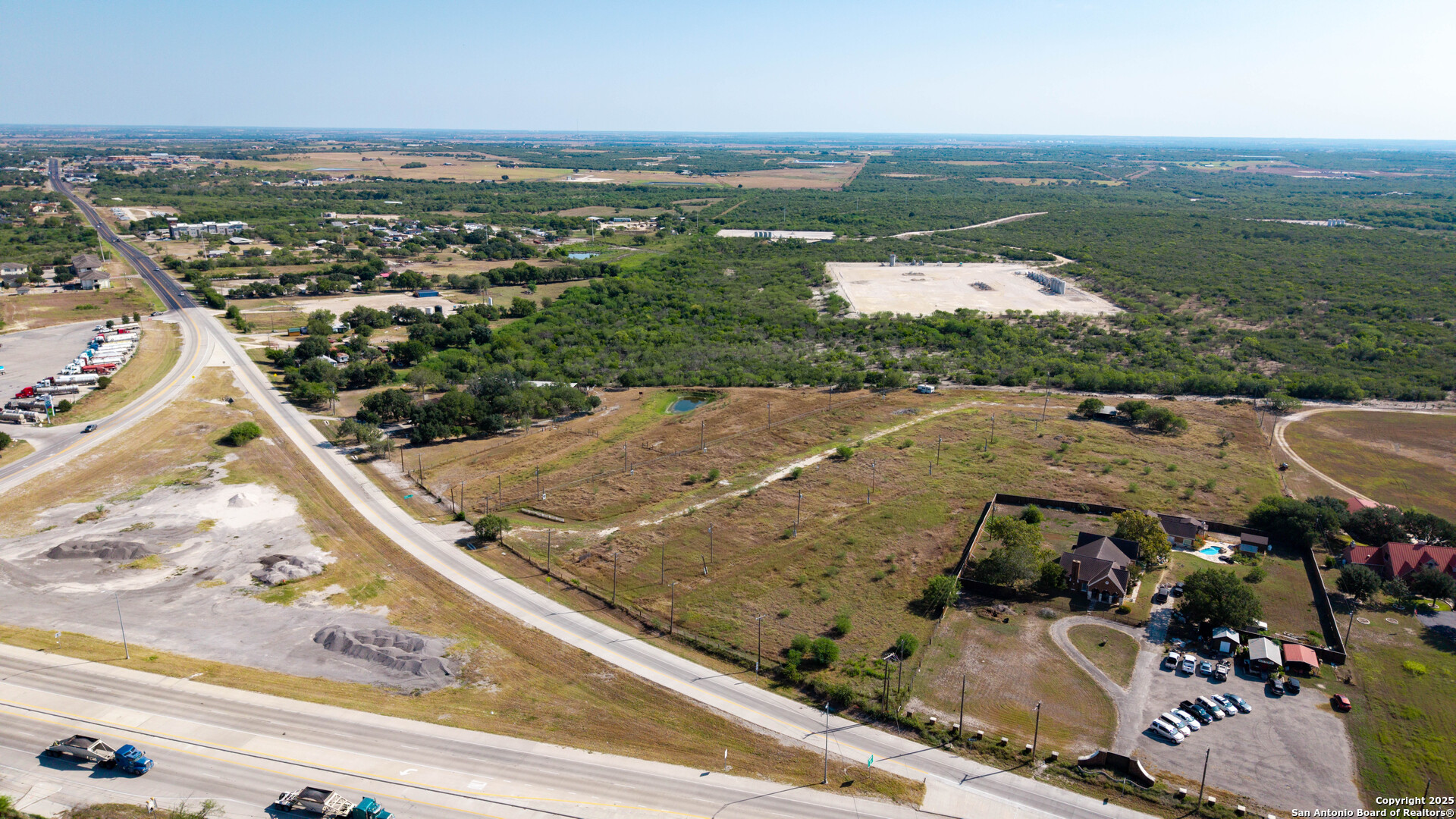 main property photo 38