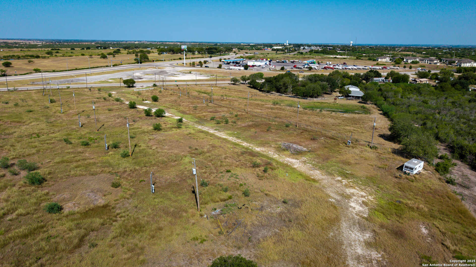 main property photo 44