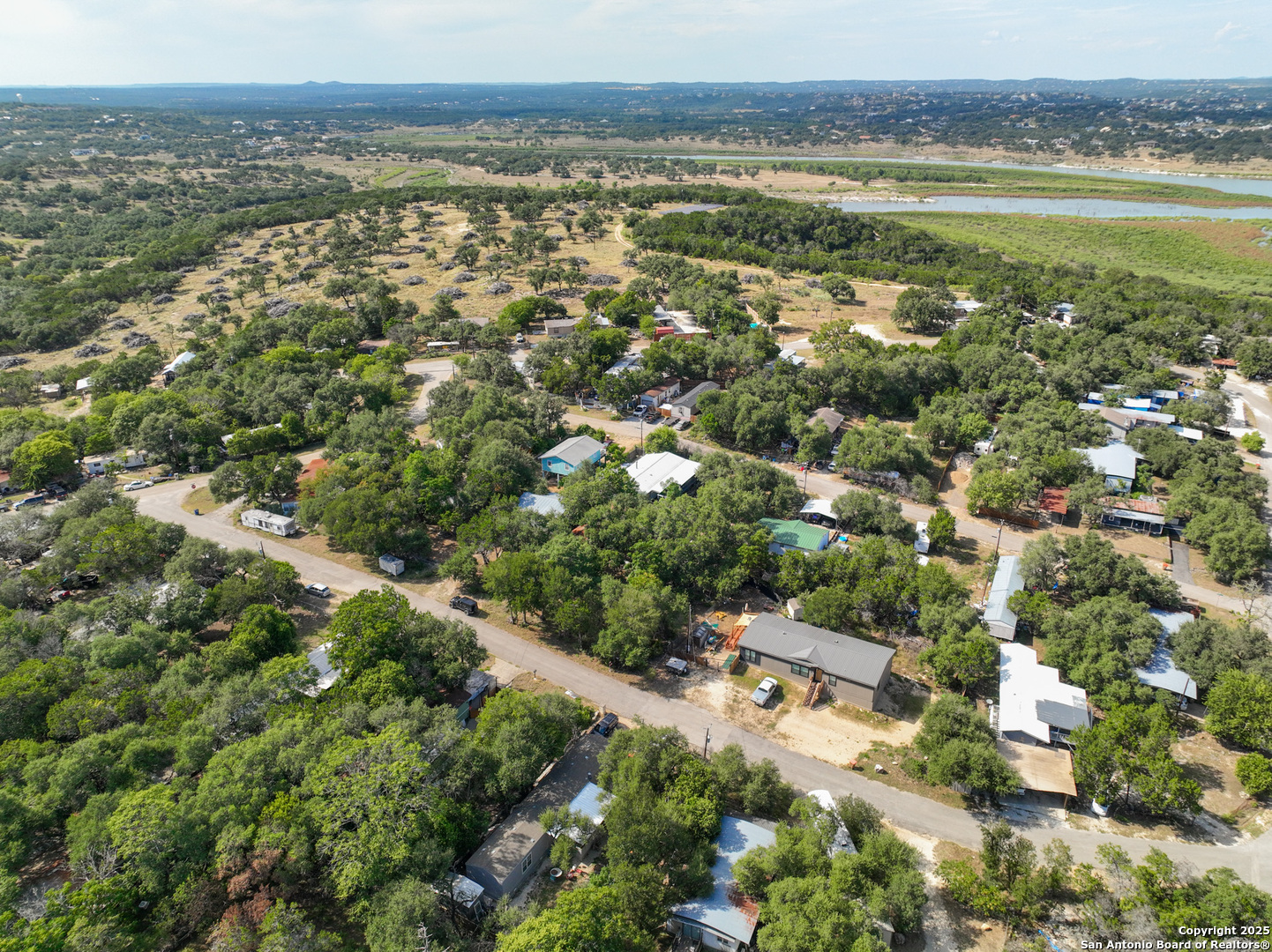 main property photo 14