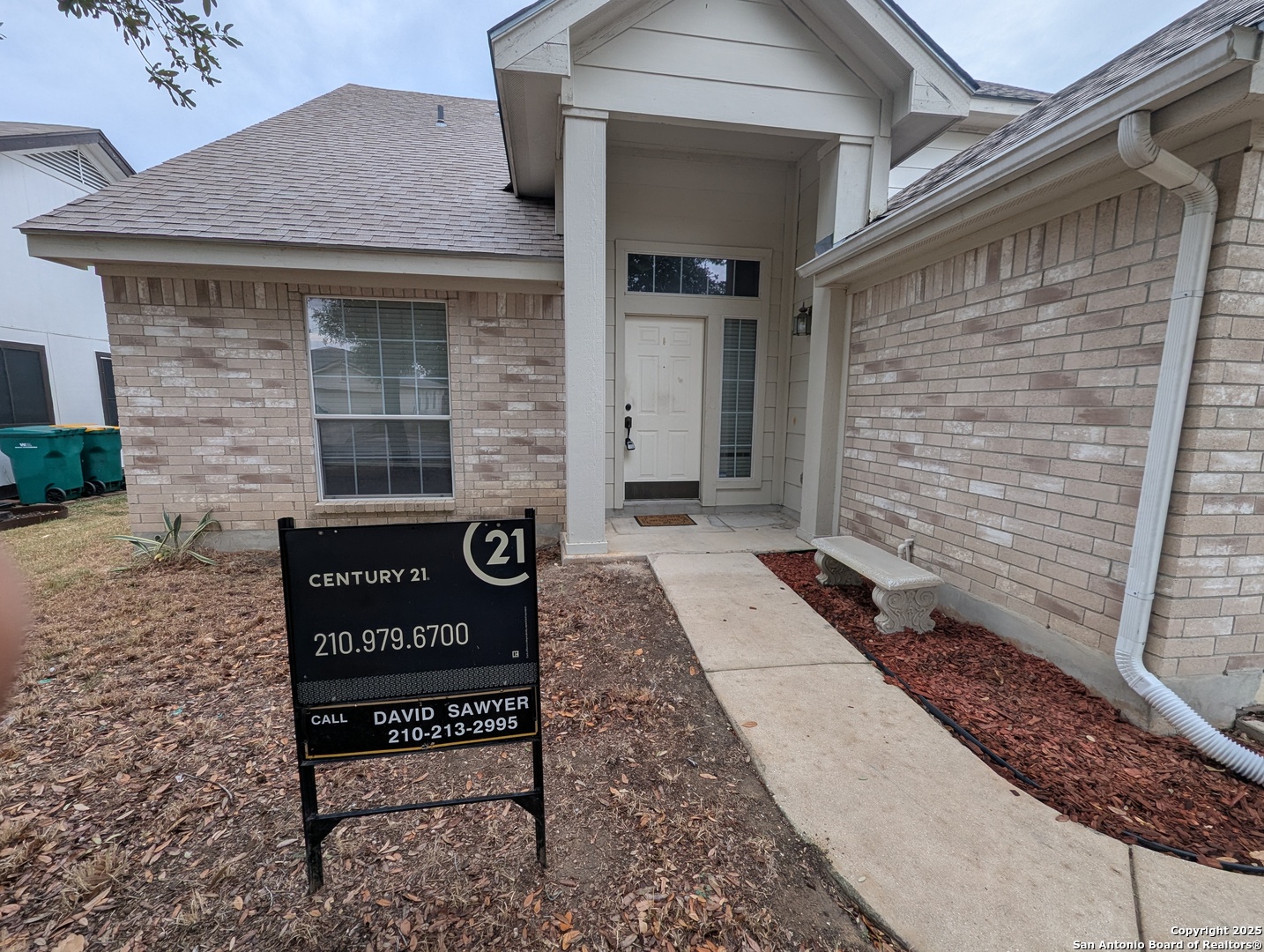 main property photo 18