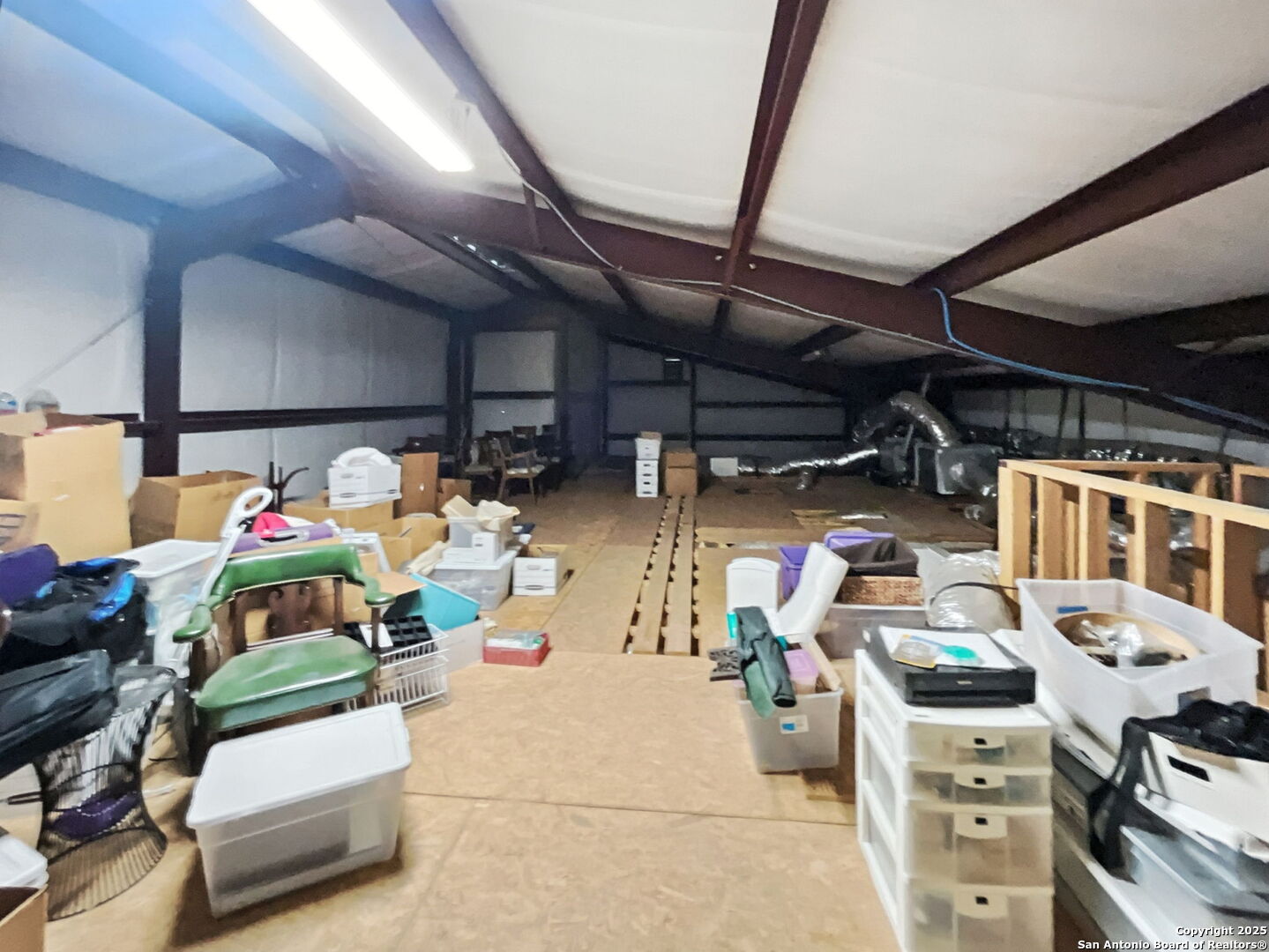 main property photo 19