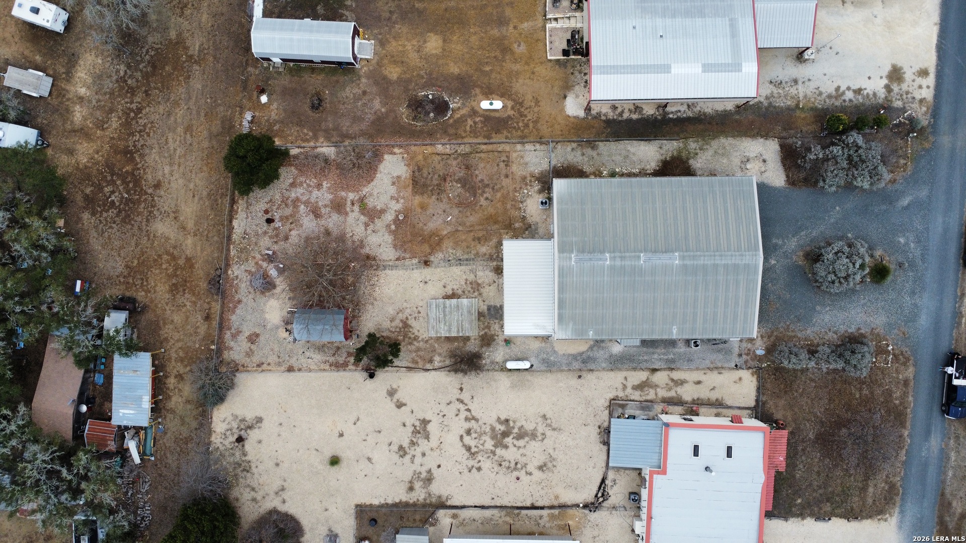 main property photo 32