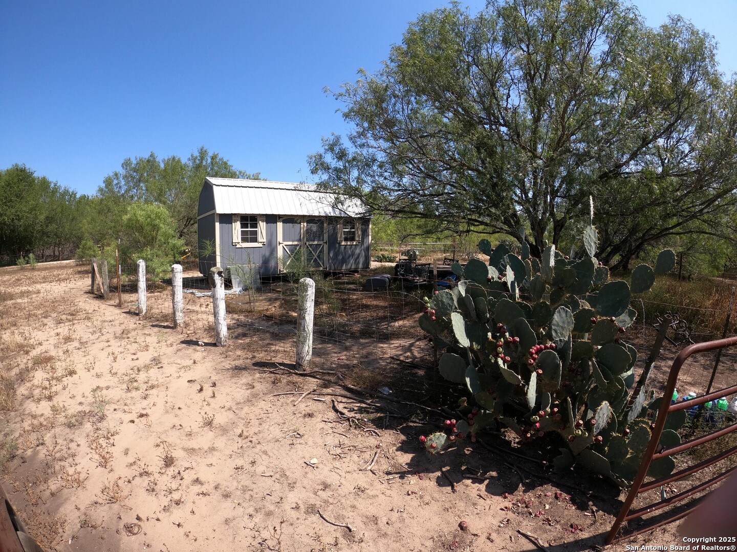 main property photo 15