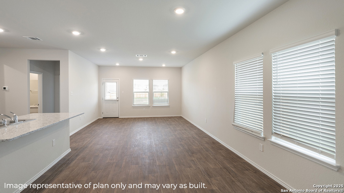 property viewer photo 3