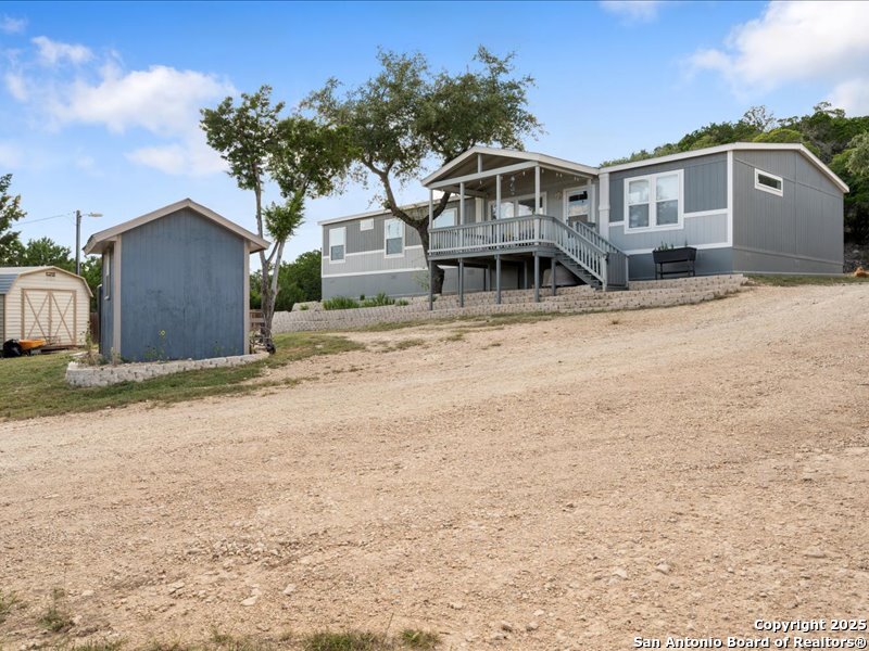 main property photo 10
