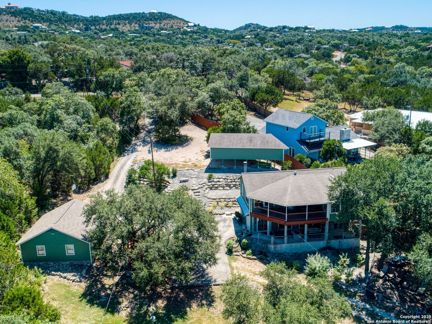 main property photo 3