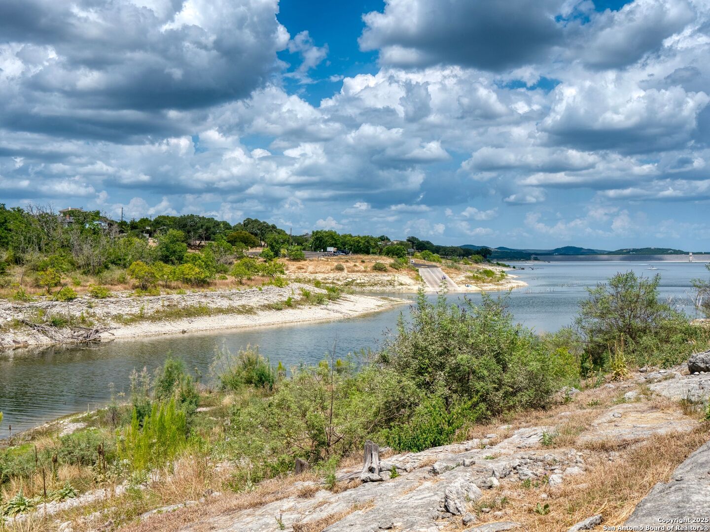 main property photo 50