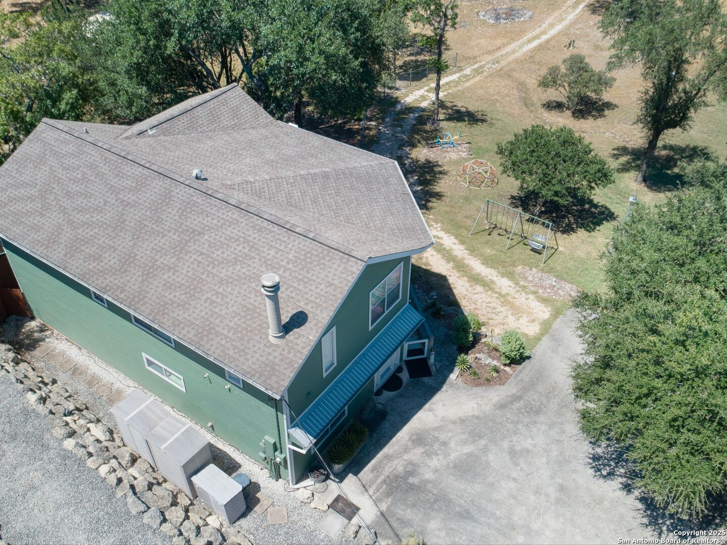 main property photo 51