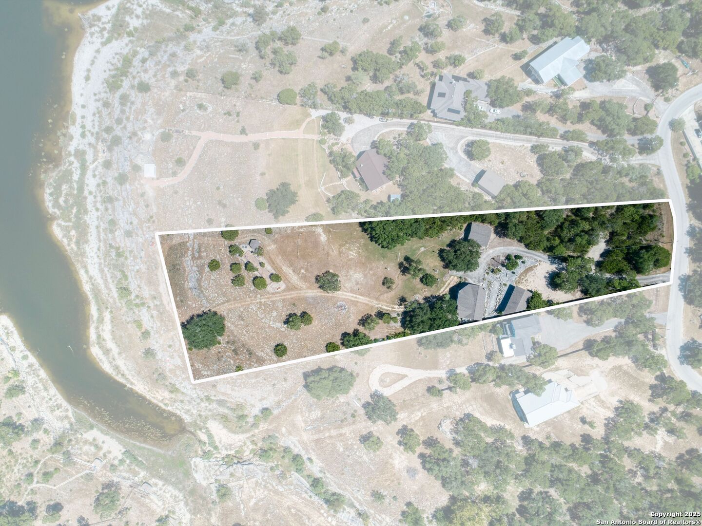 main property photo 7