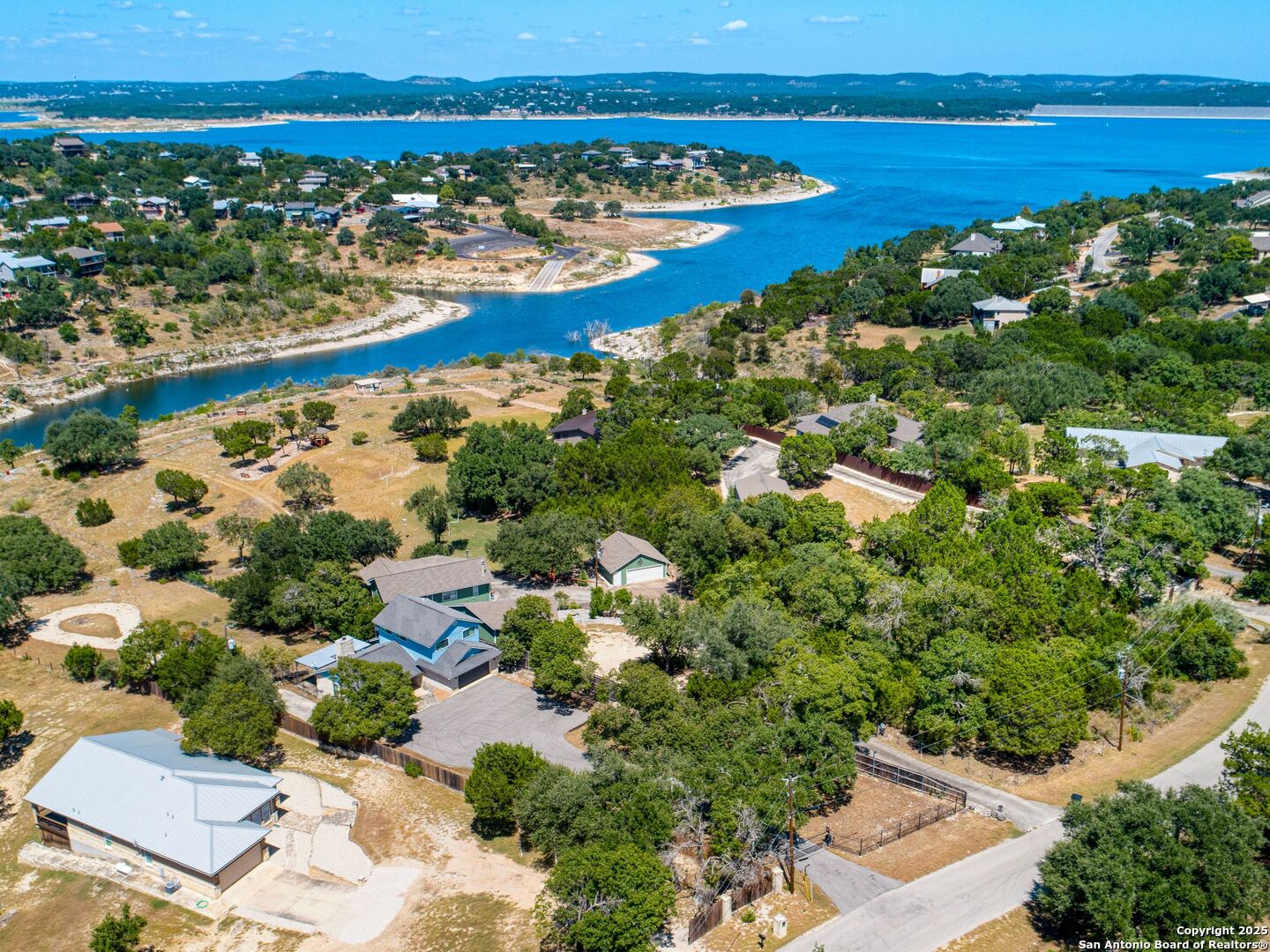 main property photo 8