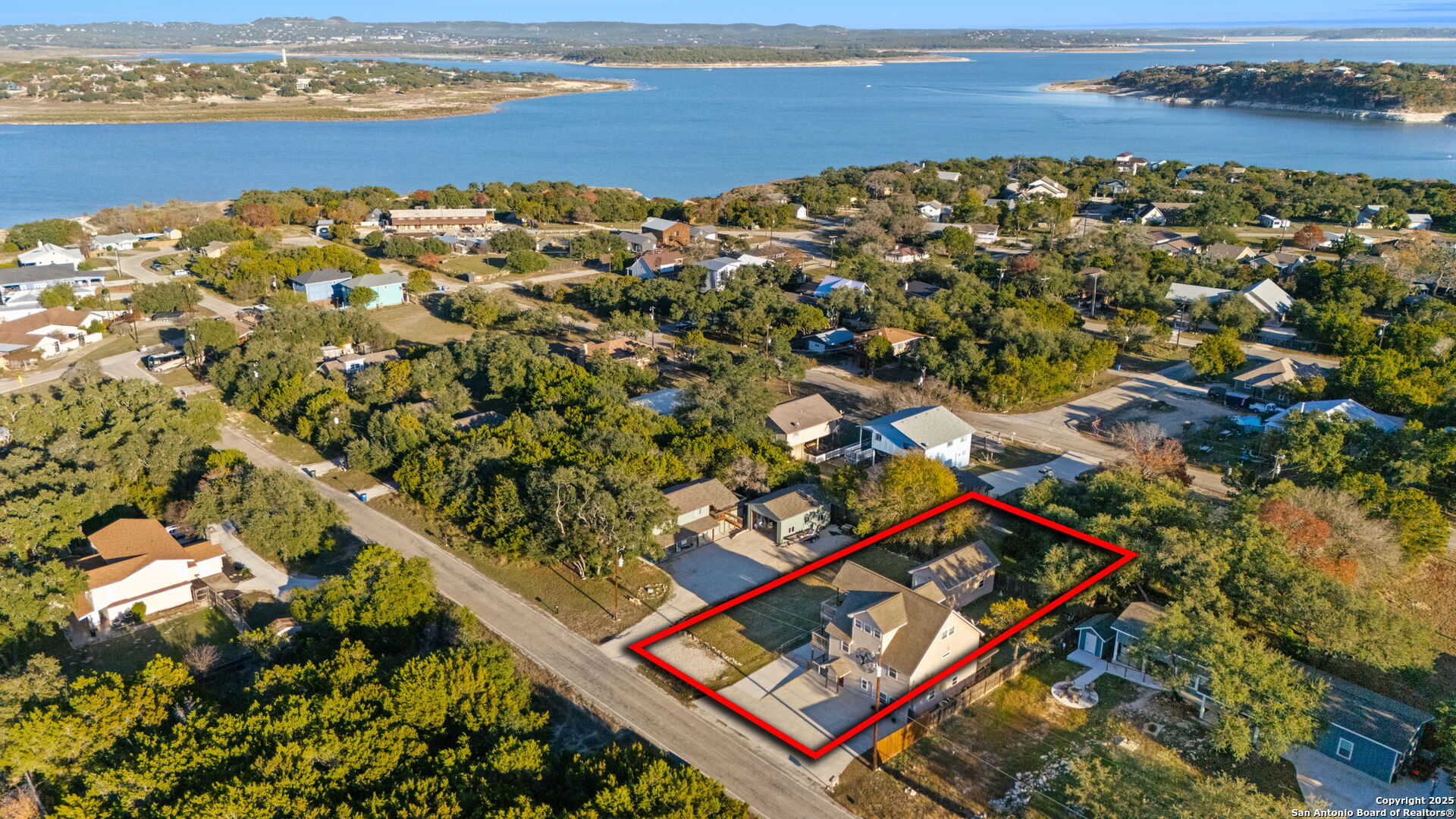 main property photo 23