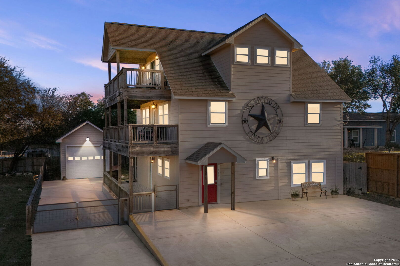 main property photo 26